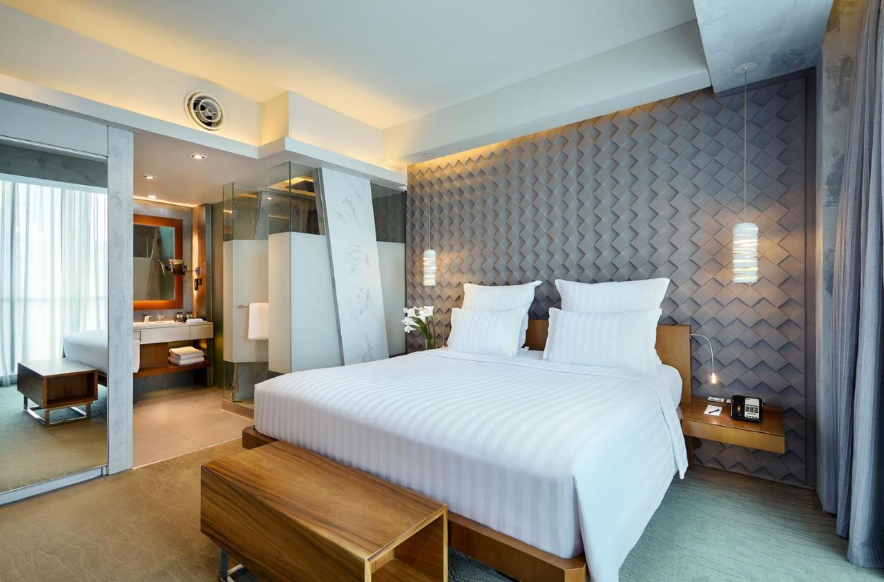 Pullman Jakarta Central Park Extérieur photo Deluxe Suite